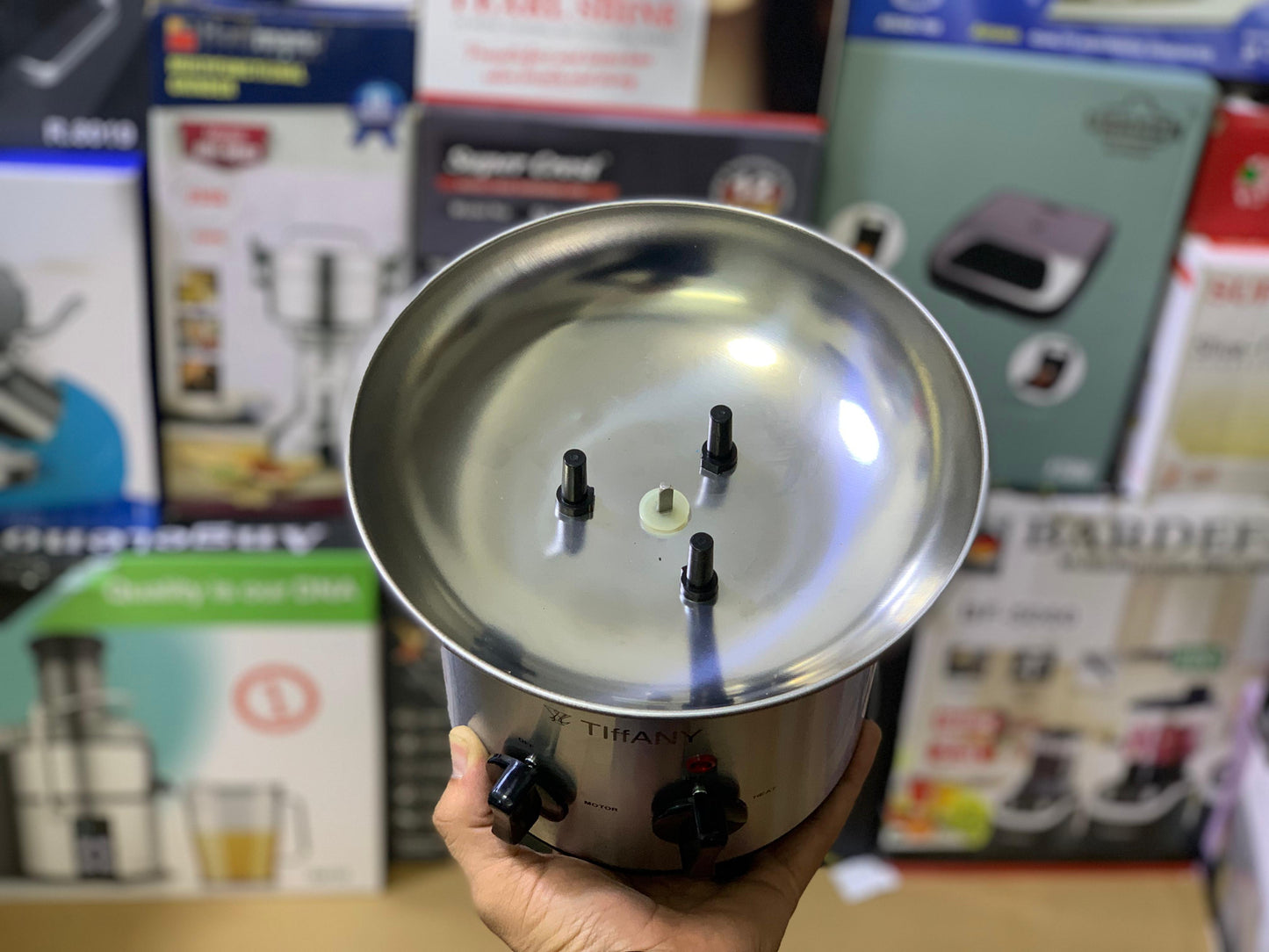 Tiffany Electric Chocolate Fondue 1000 watt power consubtion