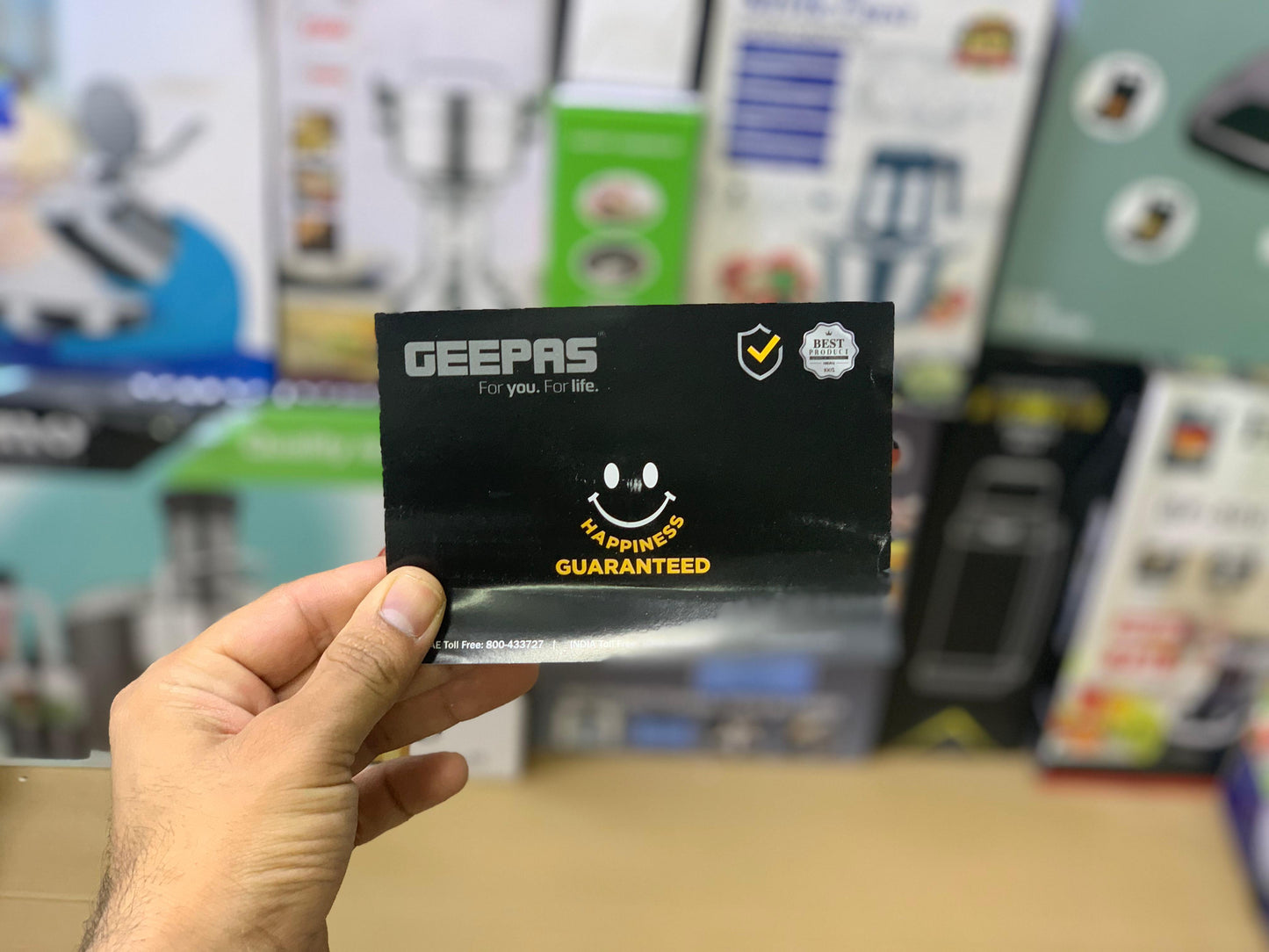 Rechargeable Geepas Handheld Flashlight 4 Hours Backup Aluminum Body and Li-ion 2*18650 3.7v Battery 5000mAh