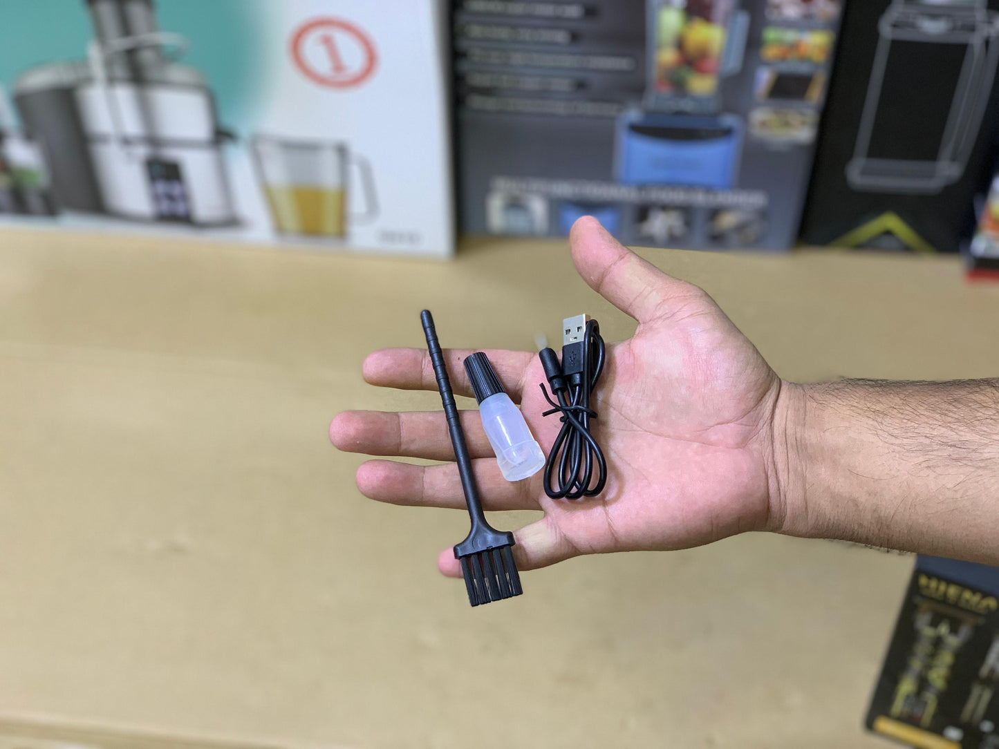 Hiena Faster Charging Hair and Beard Clipper |Hair Clipper 3 Hours Time