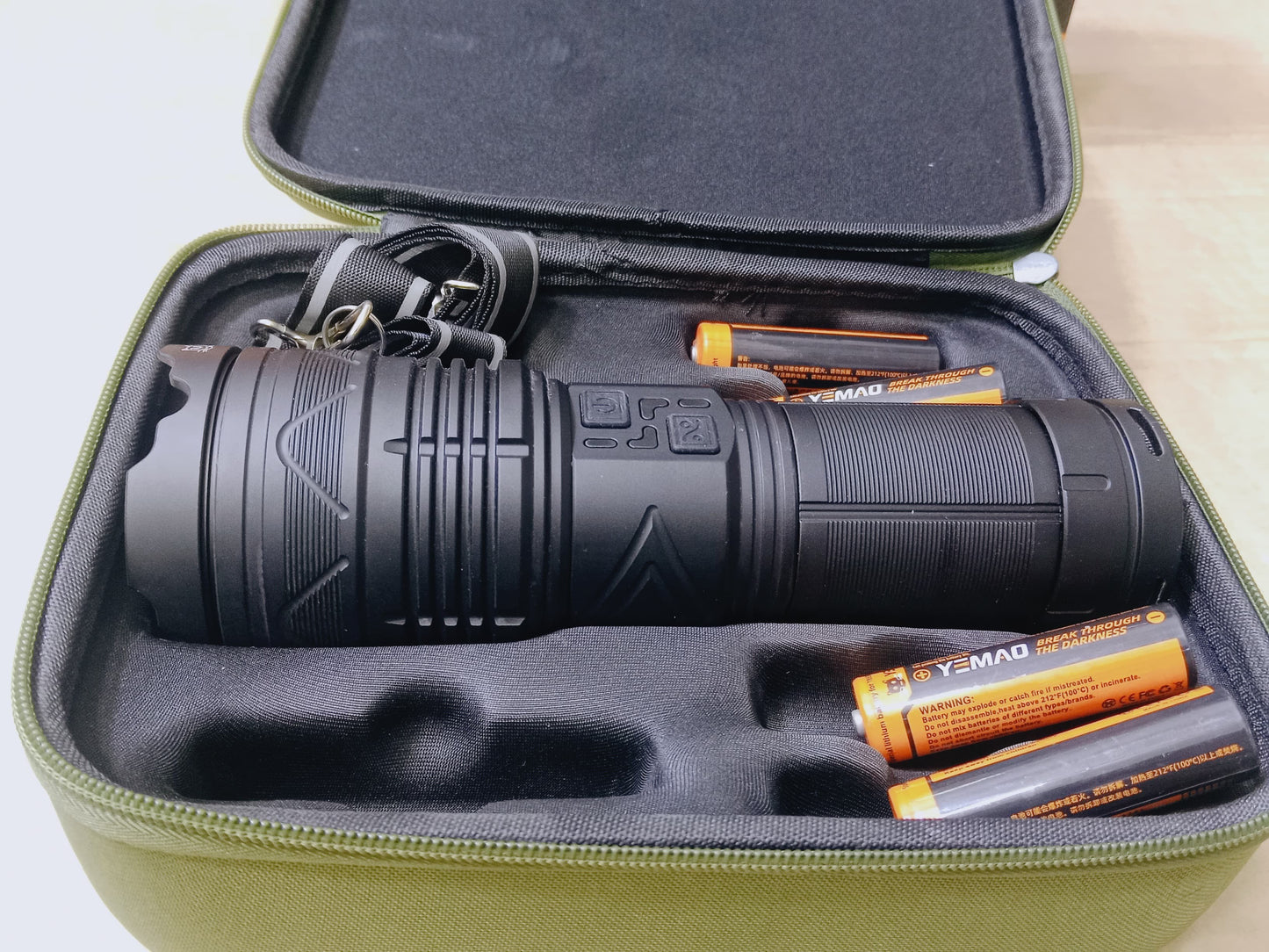 LED Flashlight Ym- G501 l Campaign Torch