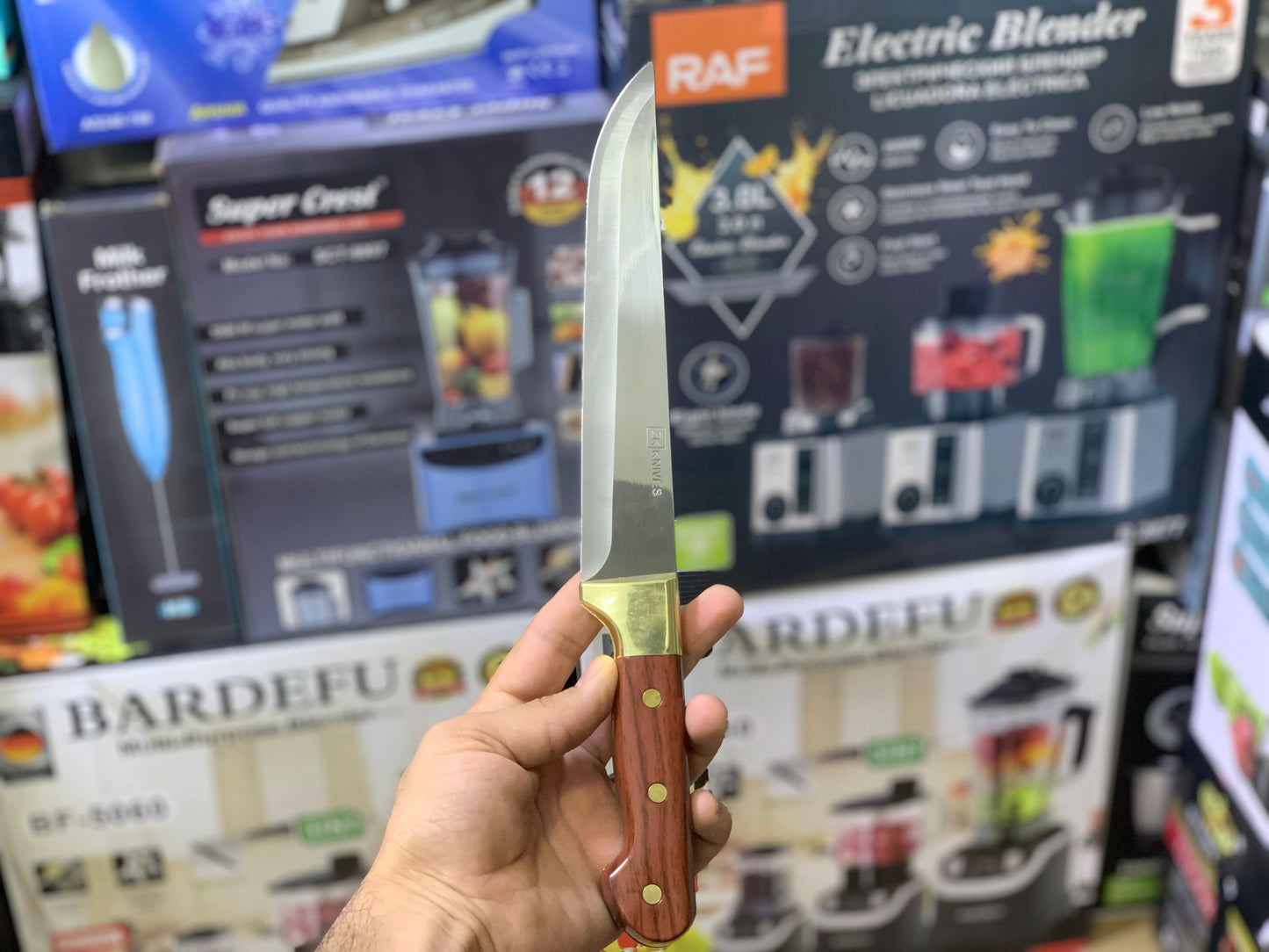 Single Knife Set With Wooden and Golden Handle