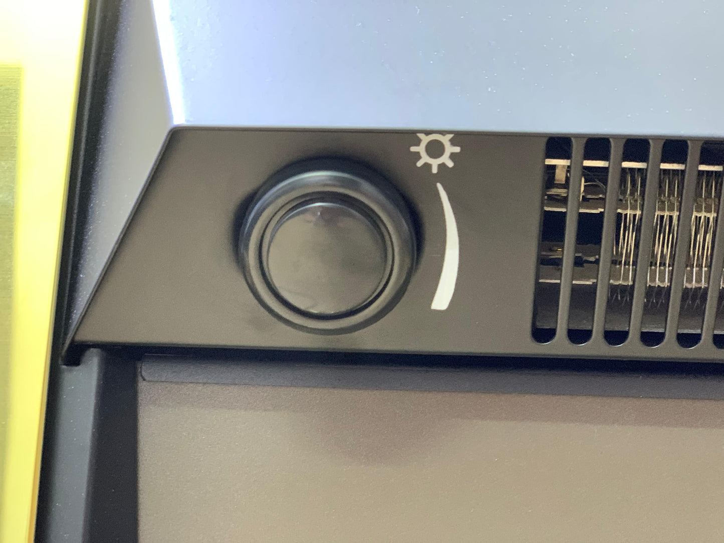 Geepas Brand Electric Heater 2000 watt Artificial Flame | Model: GRH285881P