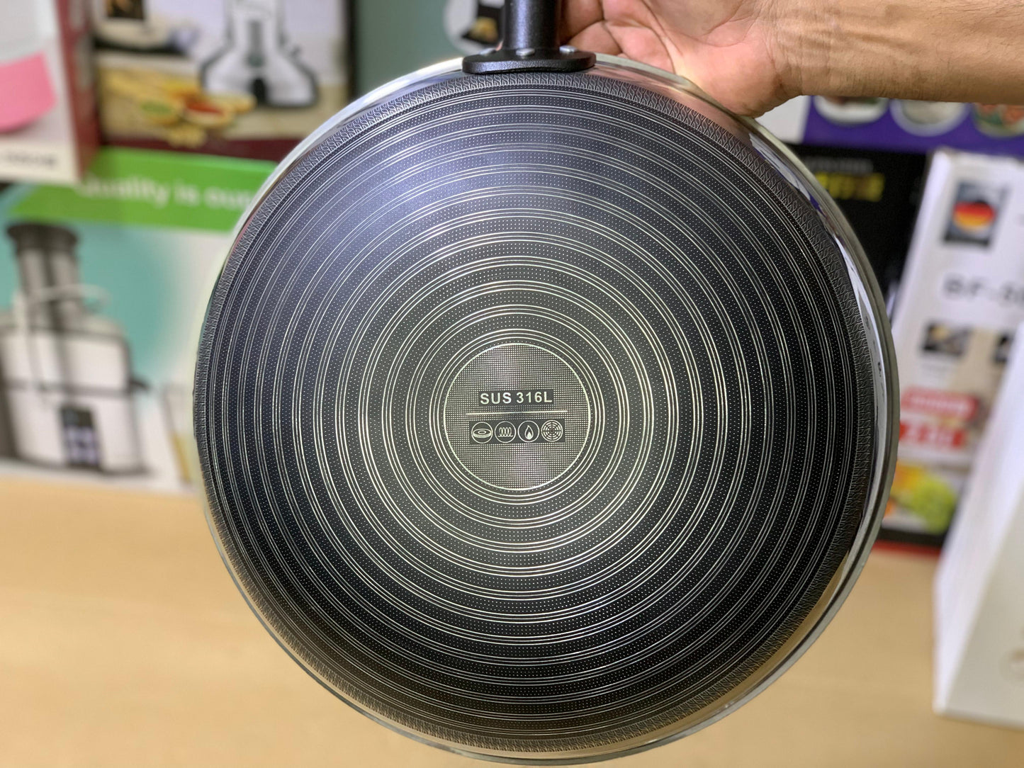 Laser Coating Honeycomb pattern 34cm Frying pan Cristal handle