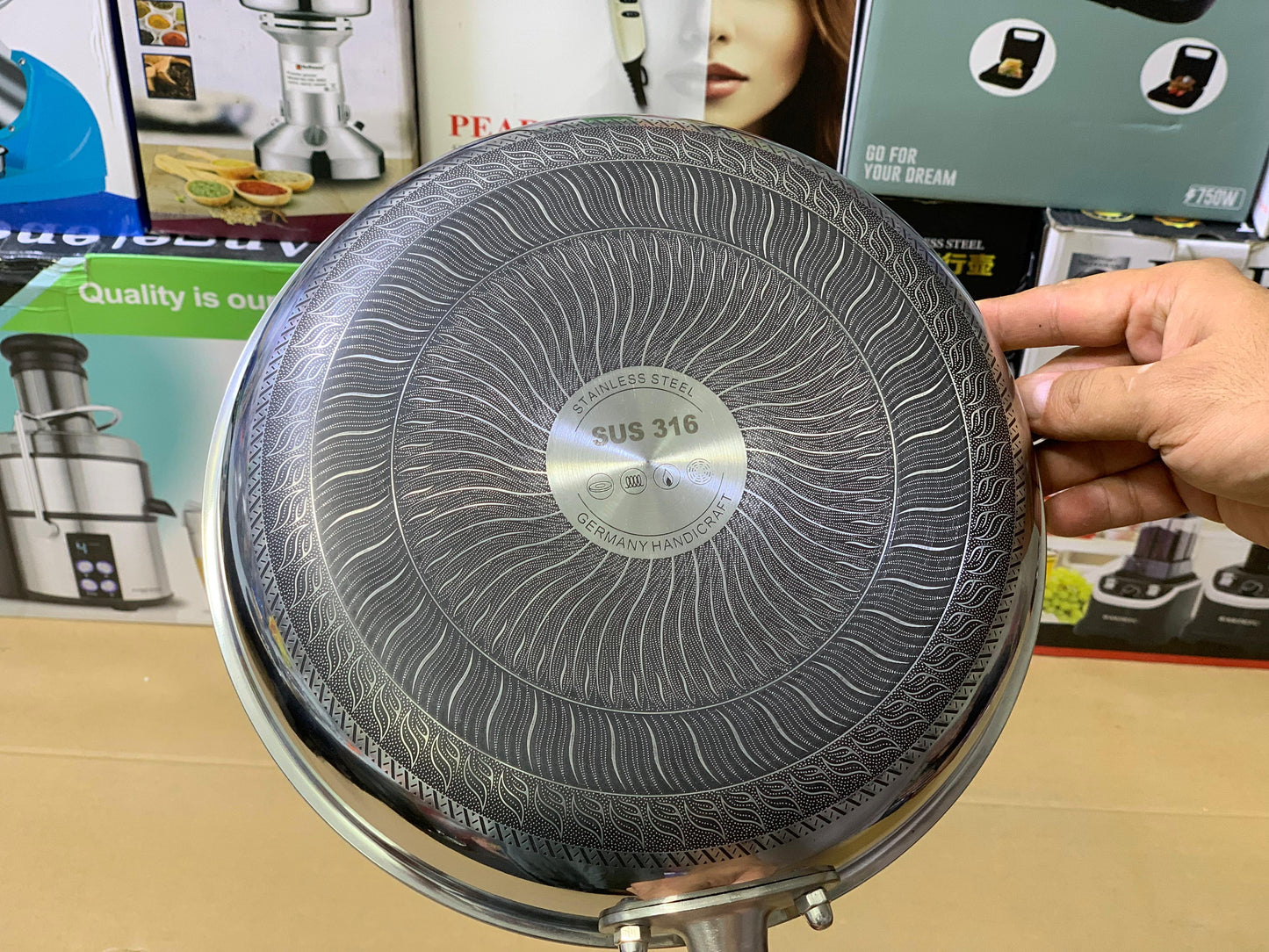 Laser Coating Frying pan Stainless steel Honeycomb Pattern Skillet Without Lid