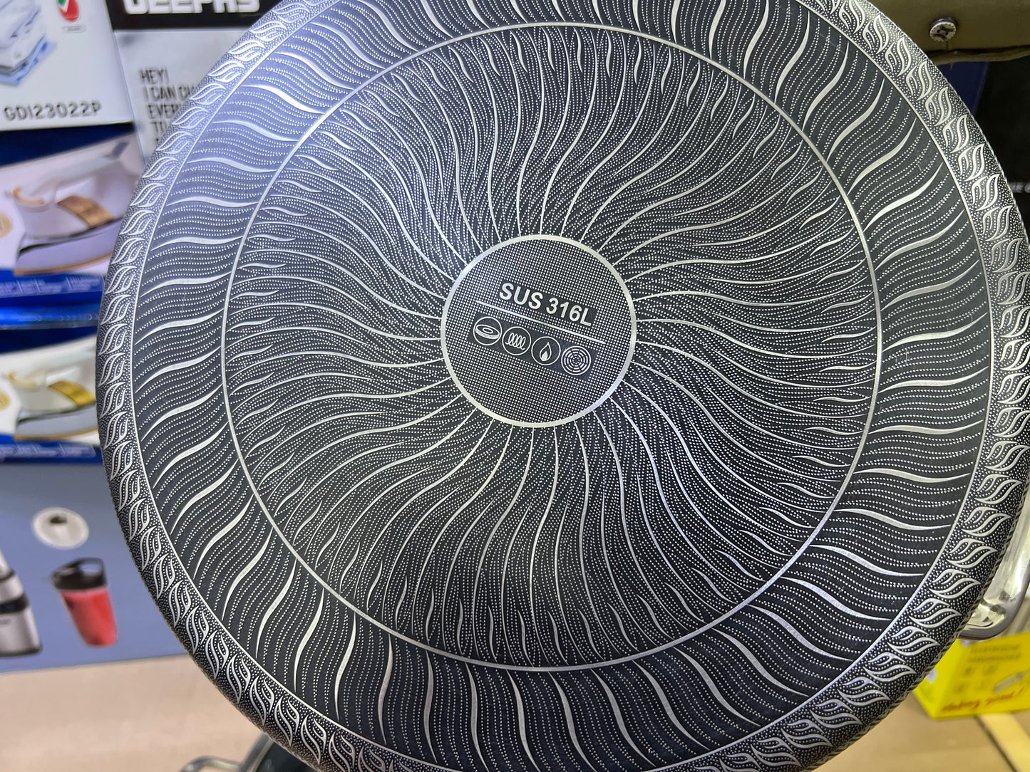 Laser coating shallow casserole 32cm and 34cm Jumbo sizes