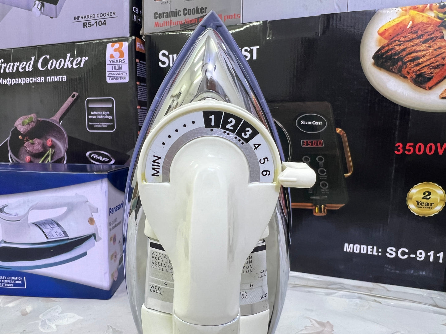 Panasonic Dry Iron : De-Luxe Automatic Iron 1000w