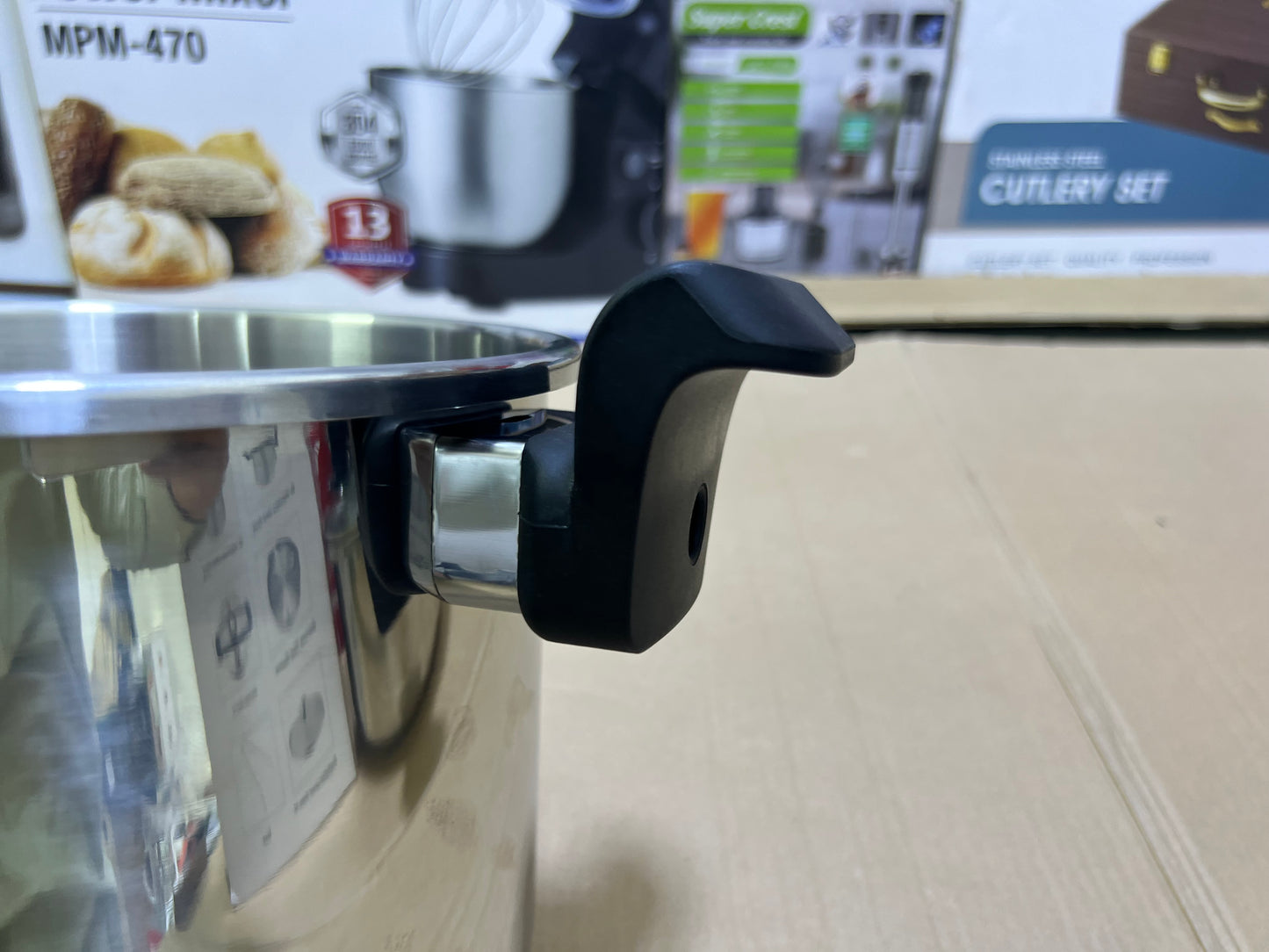 Uniqui 6+8L Automatic Pressure Cooker