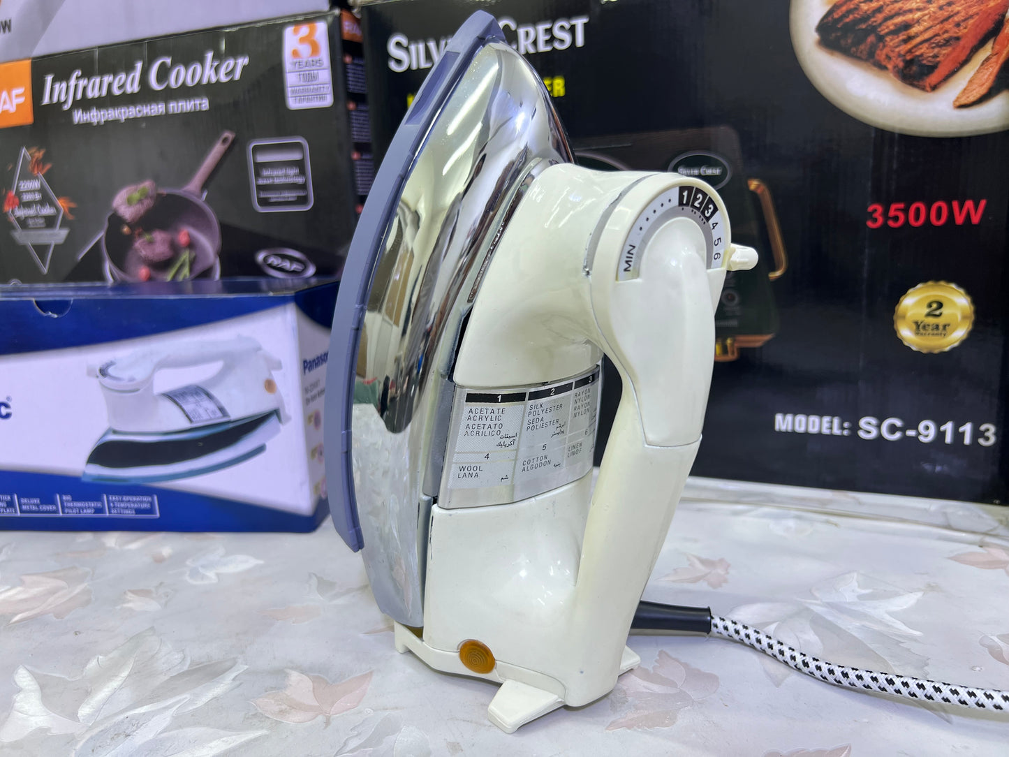 Panasonic Dry Iron : De-Luxe Automatic Iron 1000w