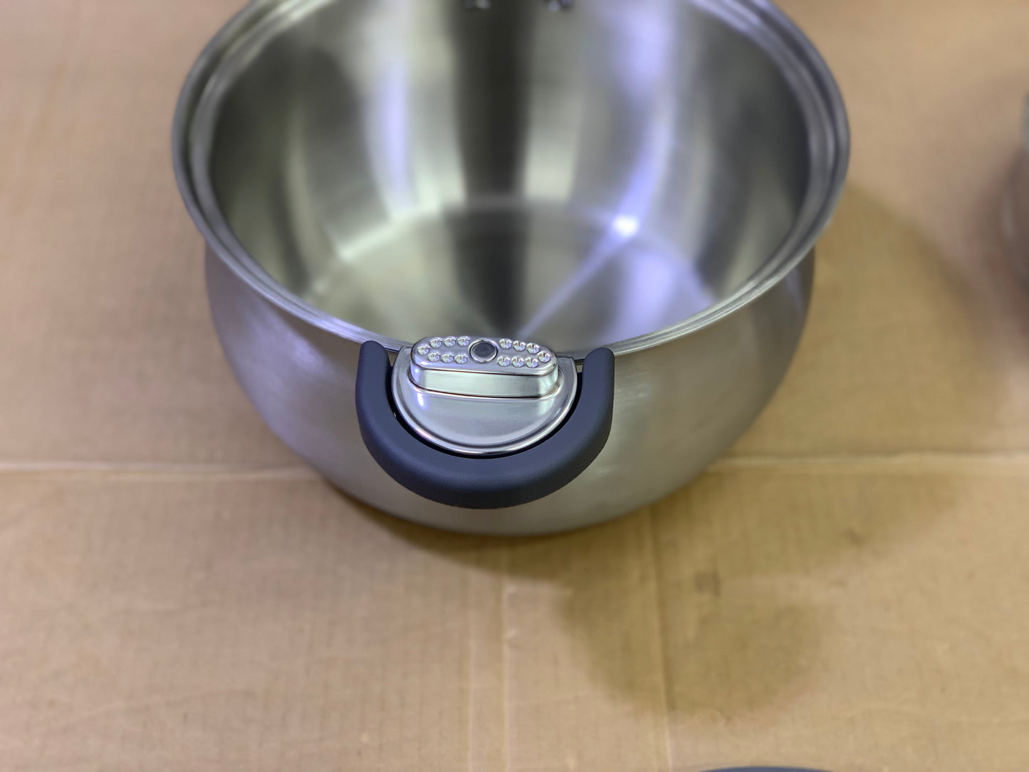 Lot 2 in1 Pressure Cooker with steamer Stainless Steel Easy lock and unlock
