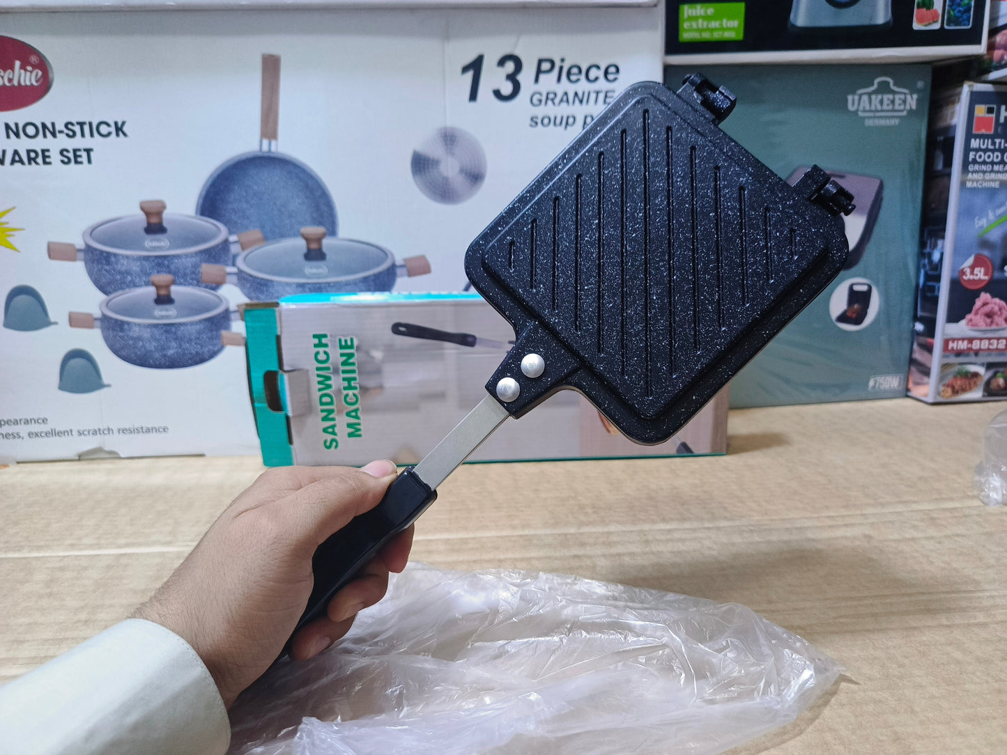 Non Stick Sandwich Machine