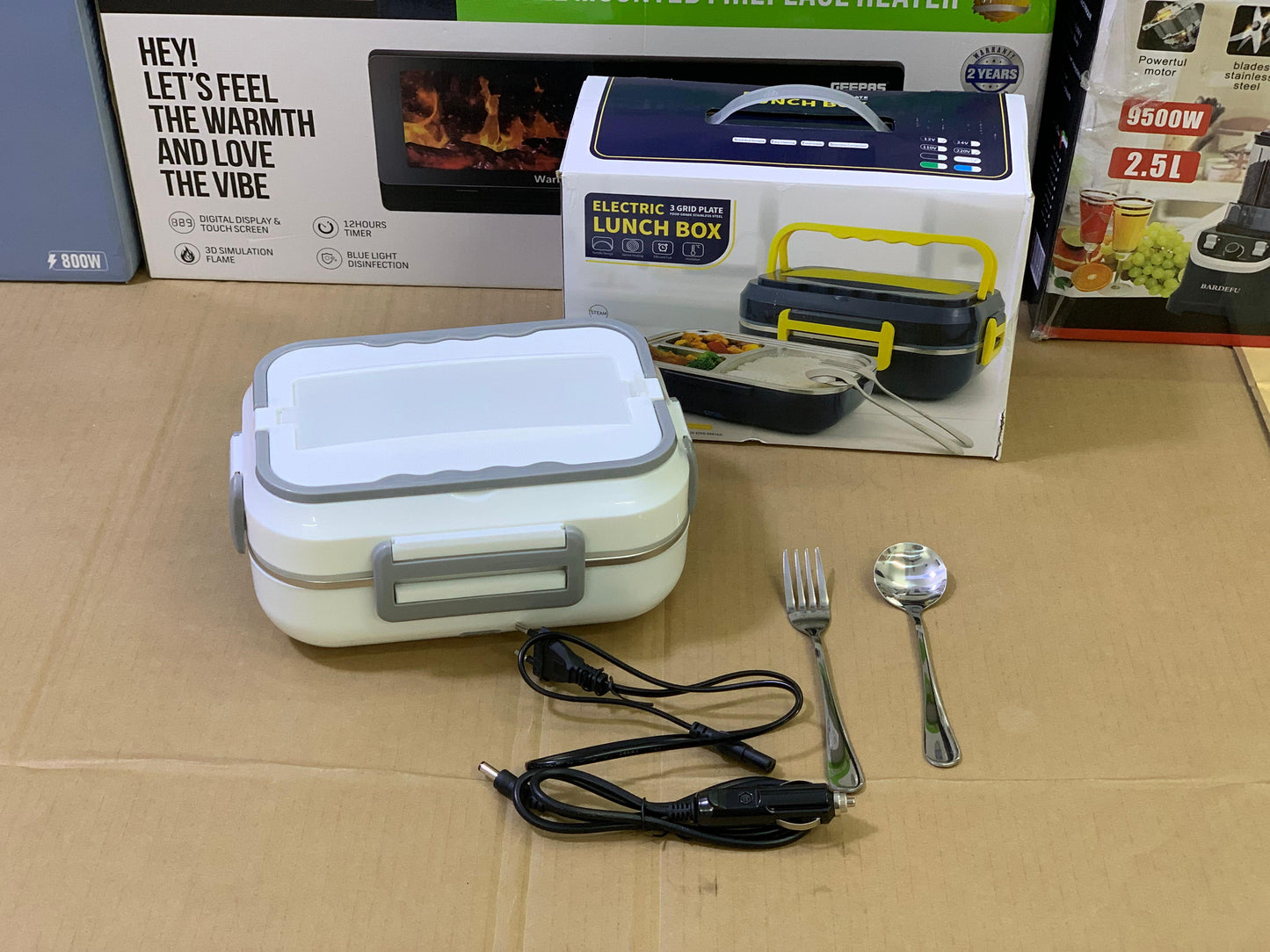 Electric 3 Grid Plate Lunch box 1.5L and 40 watt 2in1 with Stainless Steel Spoonl
