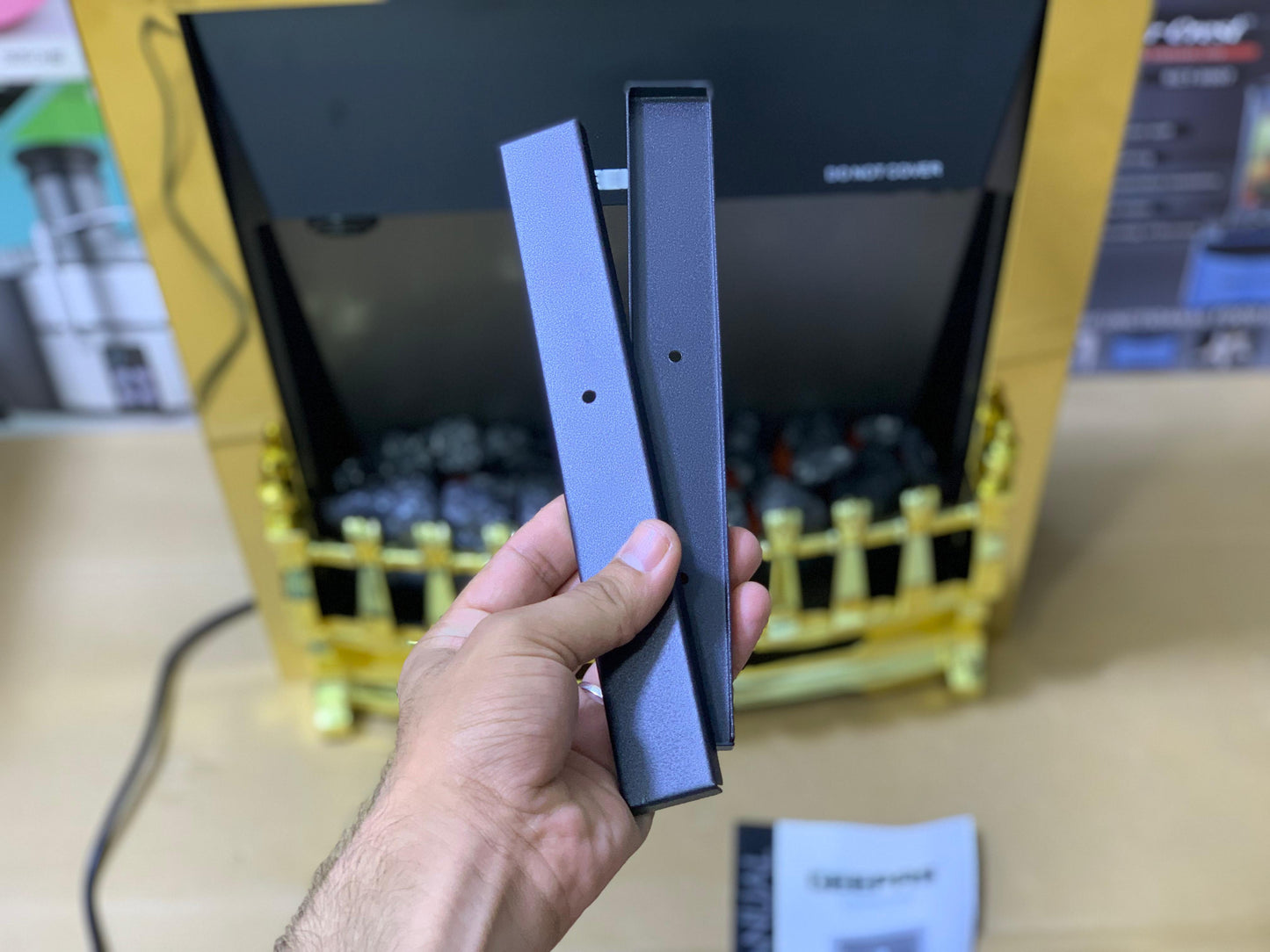 Geepas Brand Electric Heater 2000 watt Artificial Flame | Model: GRH285881P