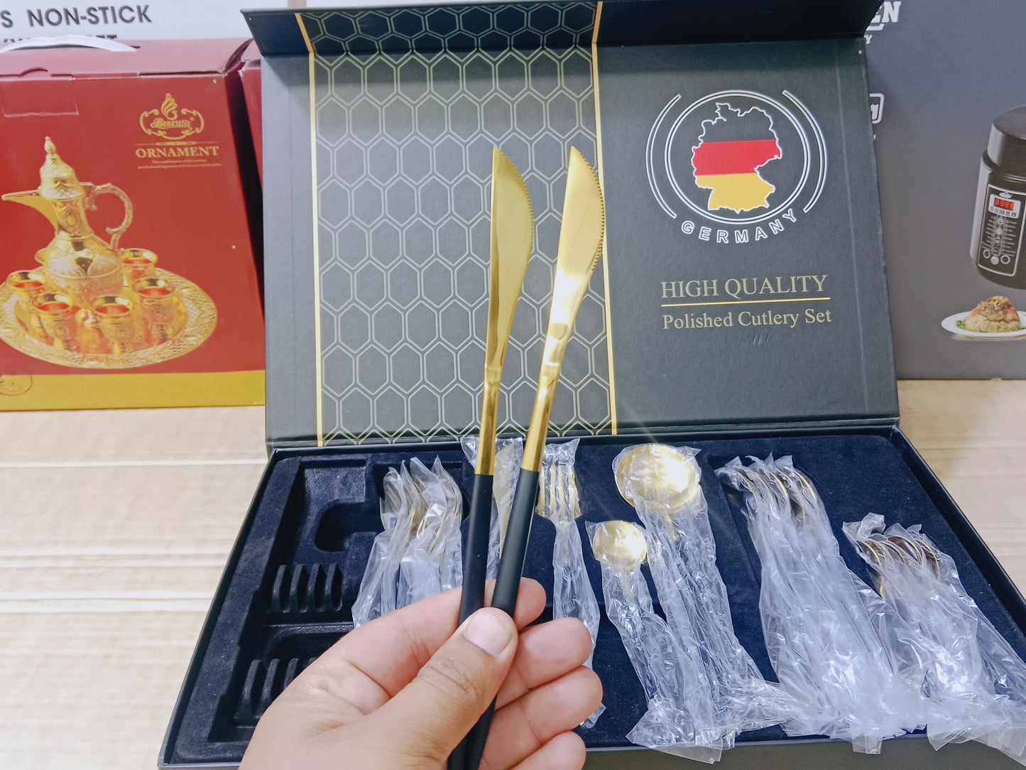 Black and Golden Cutlery Set 24 Pieces