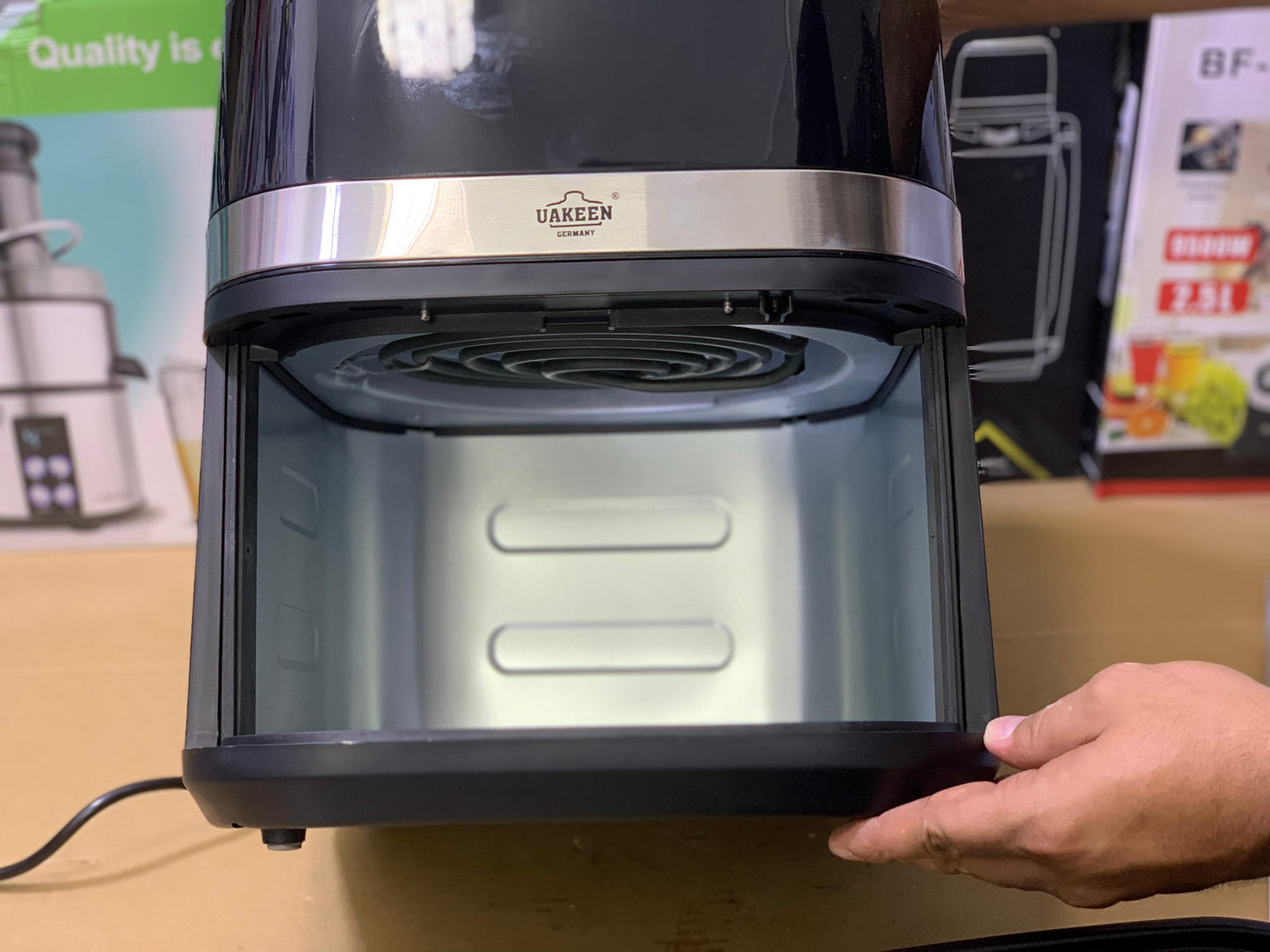Uakeen Digital Air Fryer |10L and 1700W| ZL- 1703