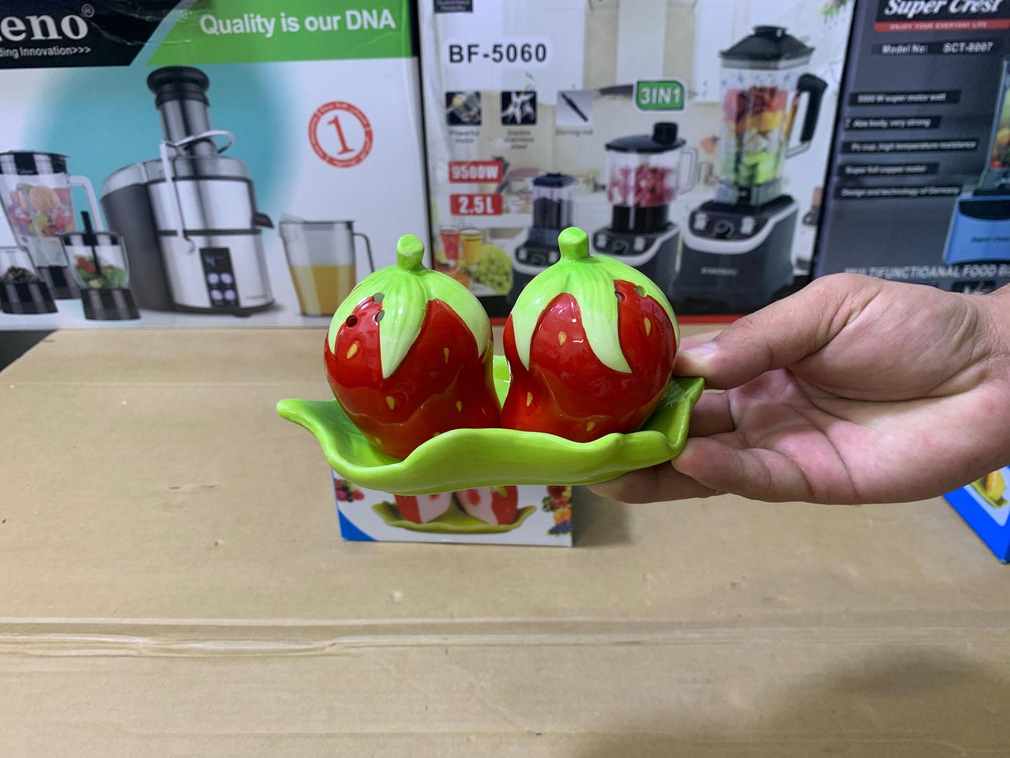 Spice and Salt organizer Strawberry design