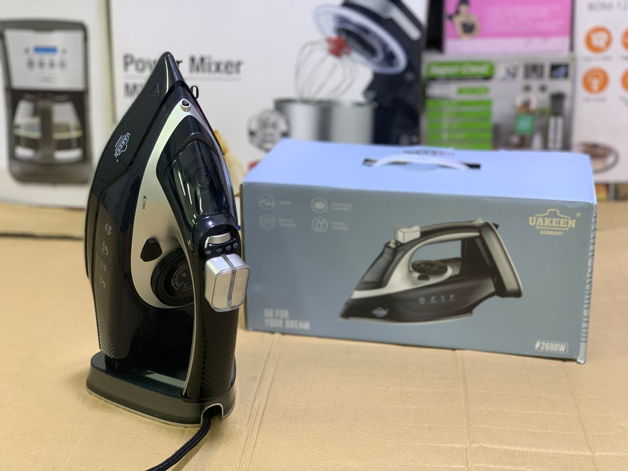 UAKEEN Germany 2600W Heavy Duty Steam Iron