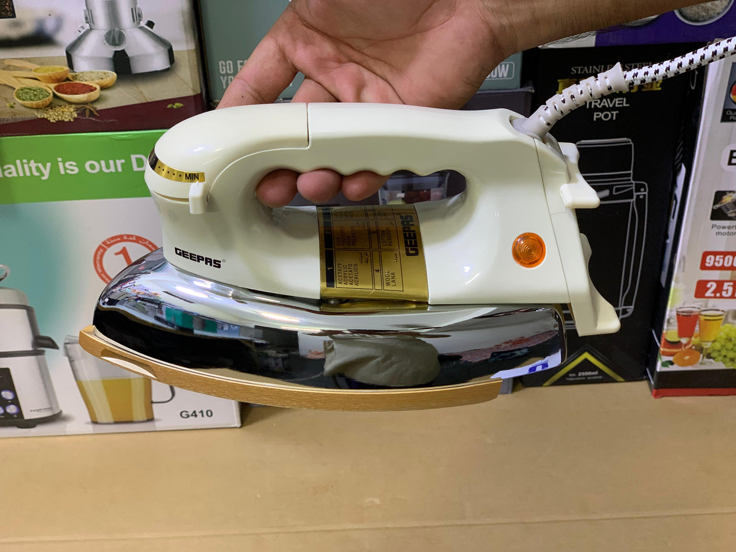 Geepas Brand Dry Iron 1200 watt and Ceramic Nonstick plates | Model : 2780