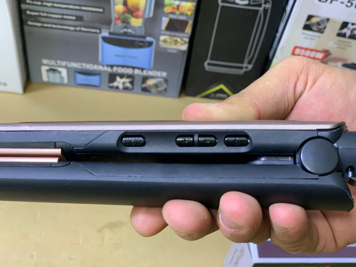 Remington Intelligent Hair Straightener