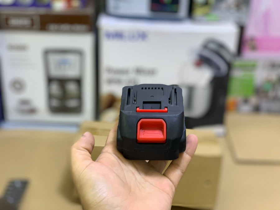 Grass Trimmer (2 Lithium batteries)