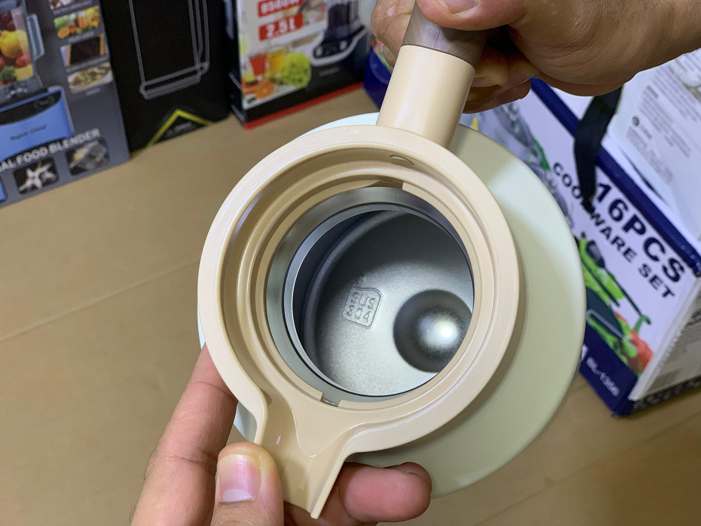 D-Kadi Tea and Coffee Thermos SUS 304 Stainless Steel Model 9096 1900ml