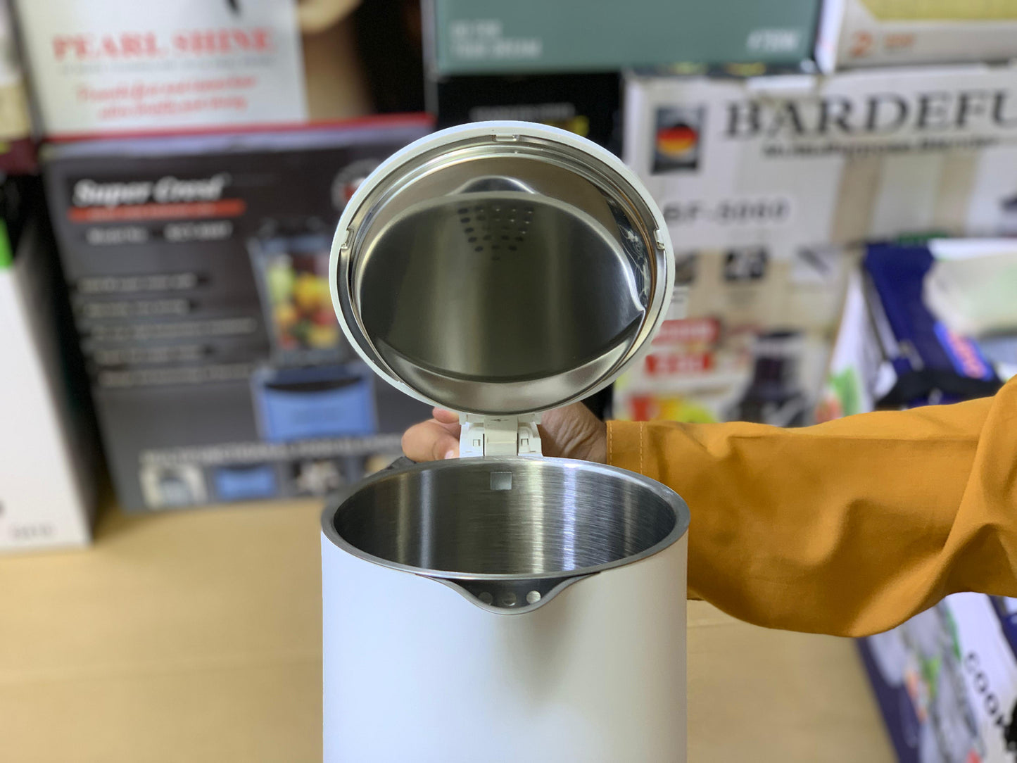 RED Solutions Russian Electric Tea Kettle 1.5L and 1500w