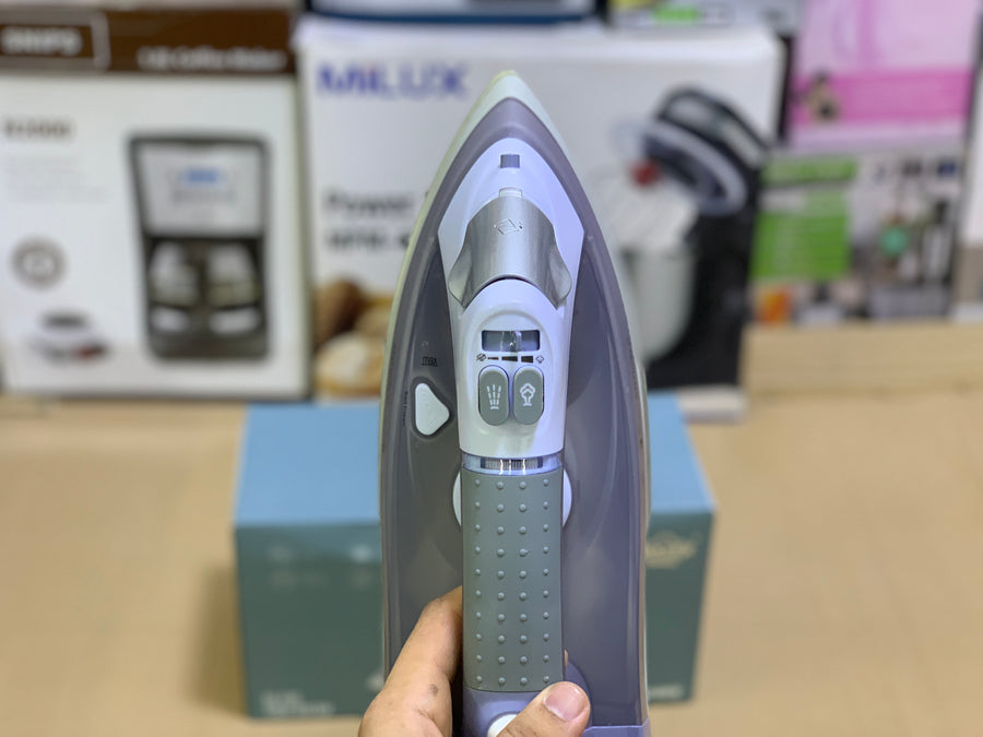 Uskeen Steam Iron 2400W