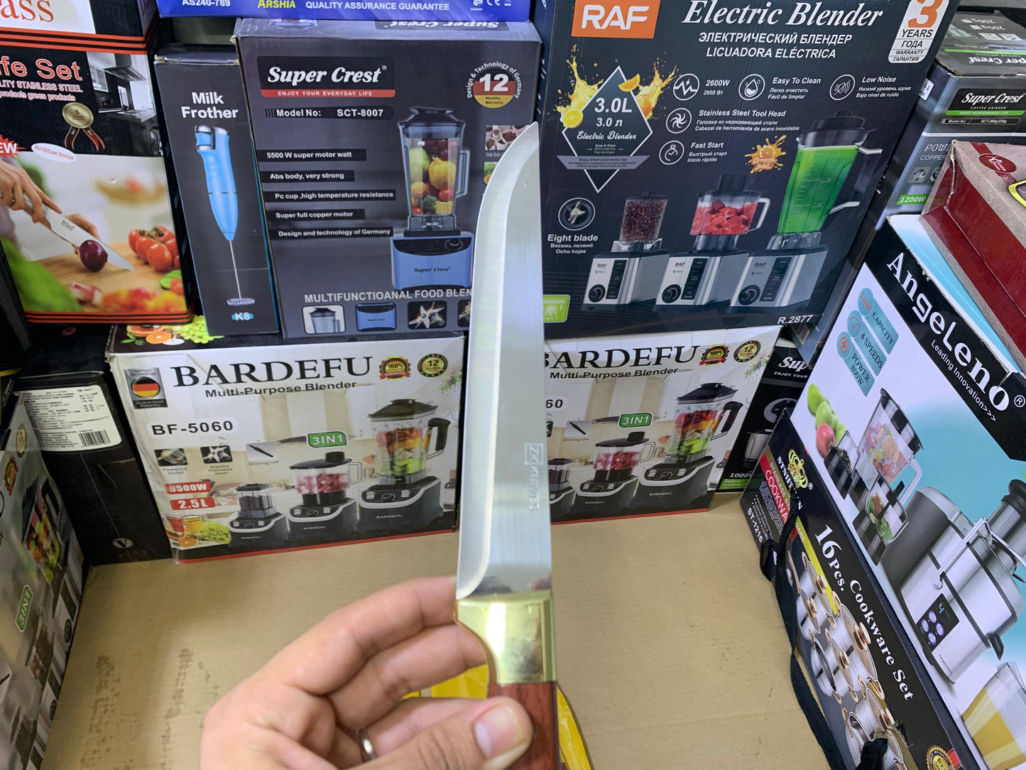 Single Knife Set With Wooden and Golden Handle