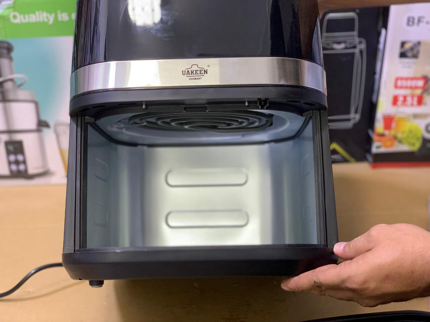 Uakeen Digital Air Fryer |10L and 1700W| ZL- 1703