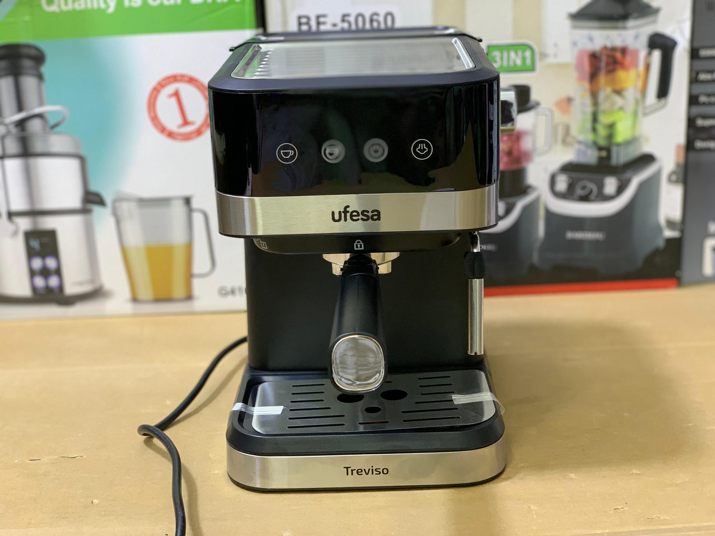 Ufesa Espresso Coffee Maker 20 Bar