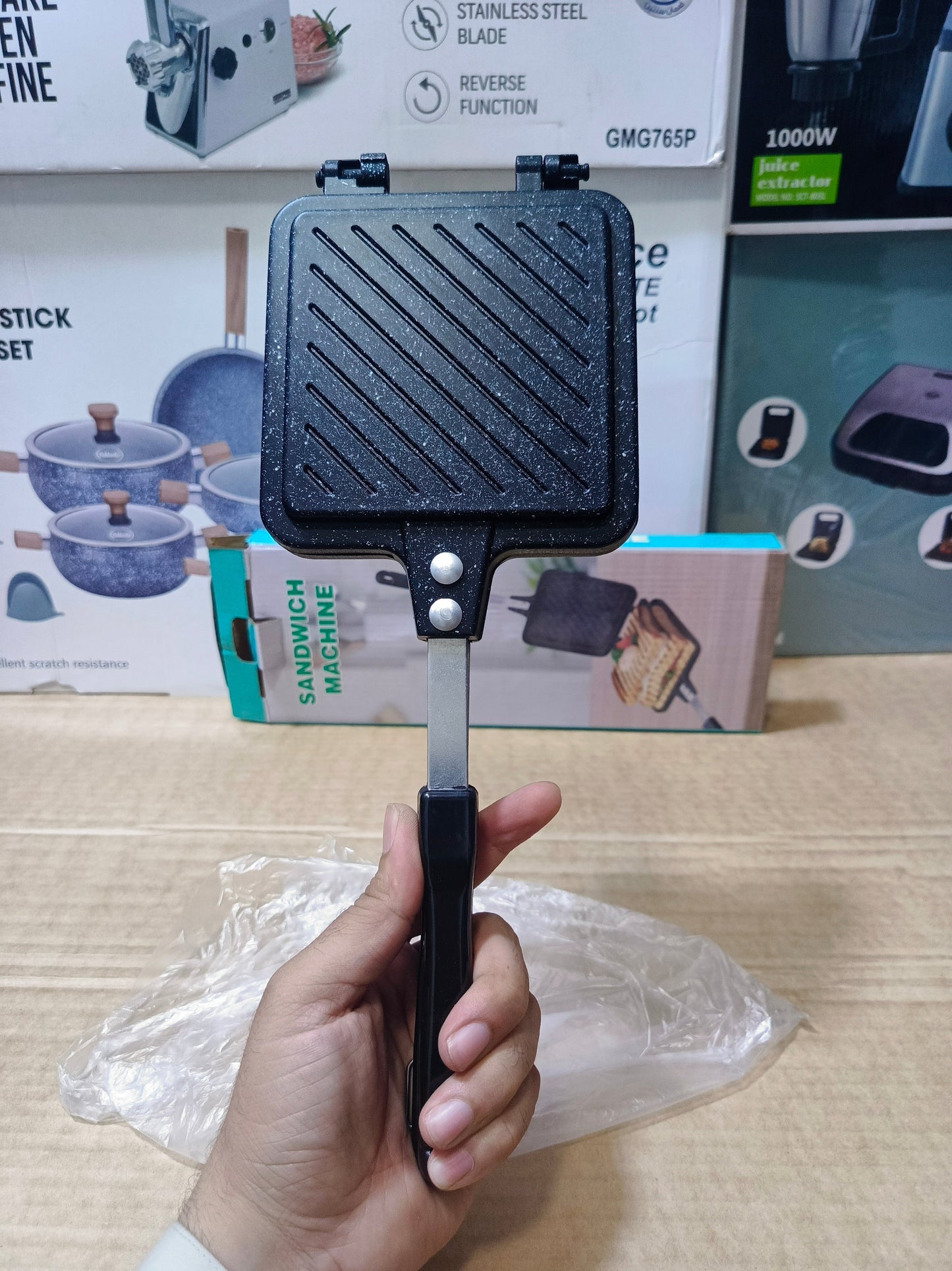 Non Stick Sandwich Machine