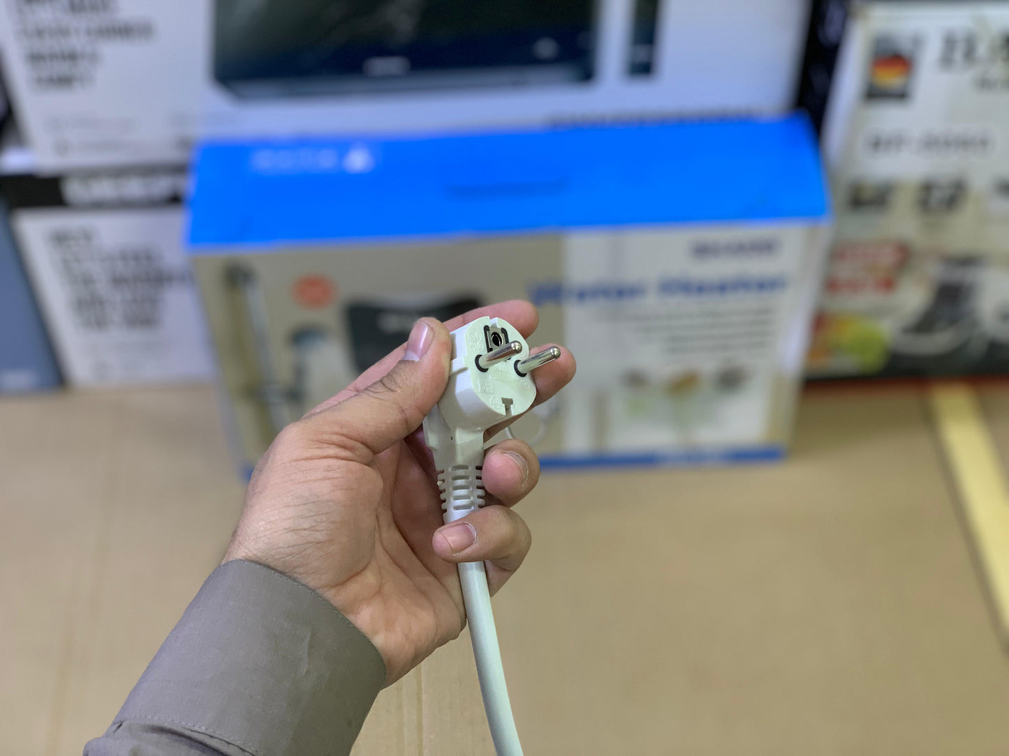 Instant Water Heating Geyser