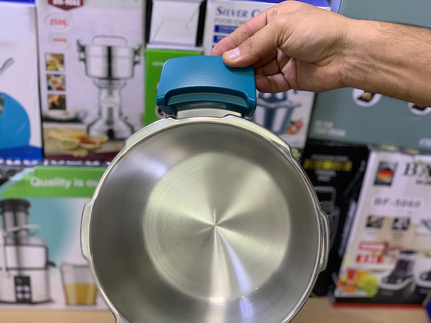 Kolax Pressure Cooker 6L and Stainless Steel 18/10 Capsule bottom