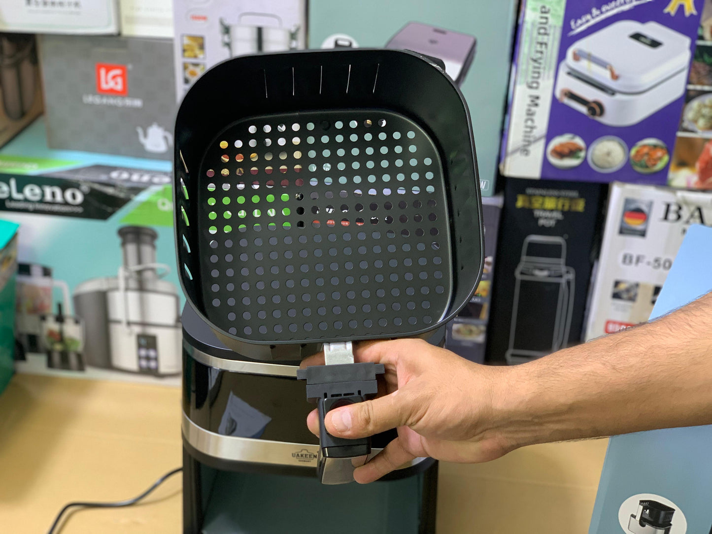 Uakeen Digital Air Fryer |10L and 1700W| ZL- 1703