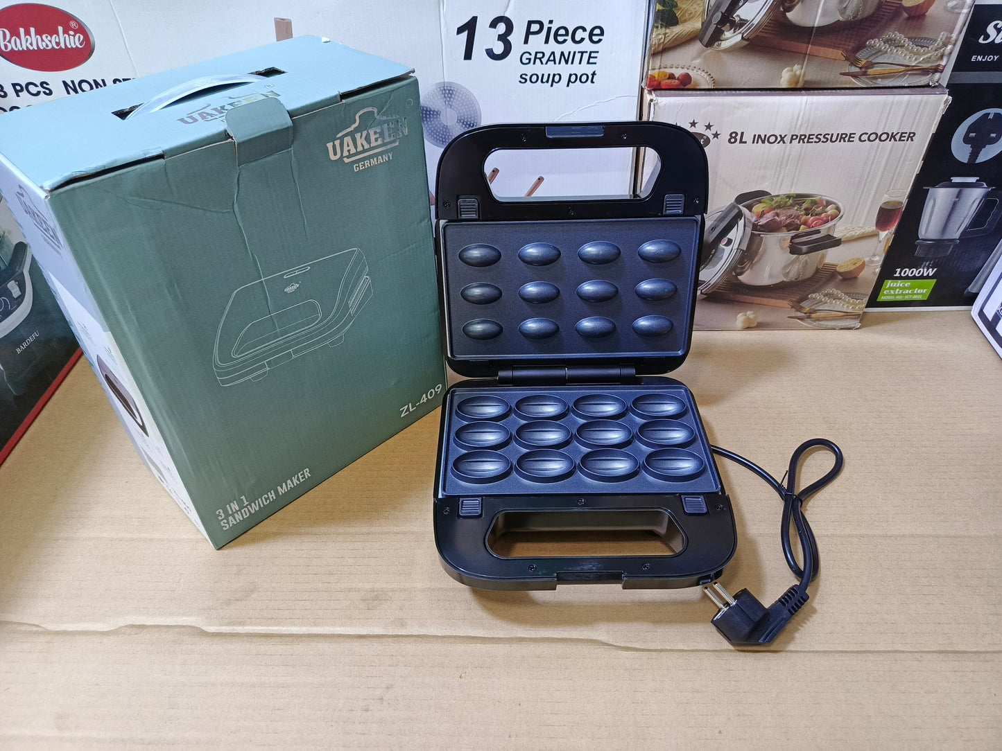 Uakeen 3 in 1 Sandwich Maker 750W l ZL-409