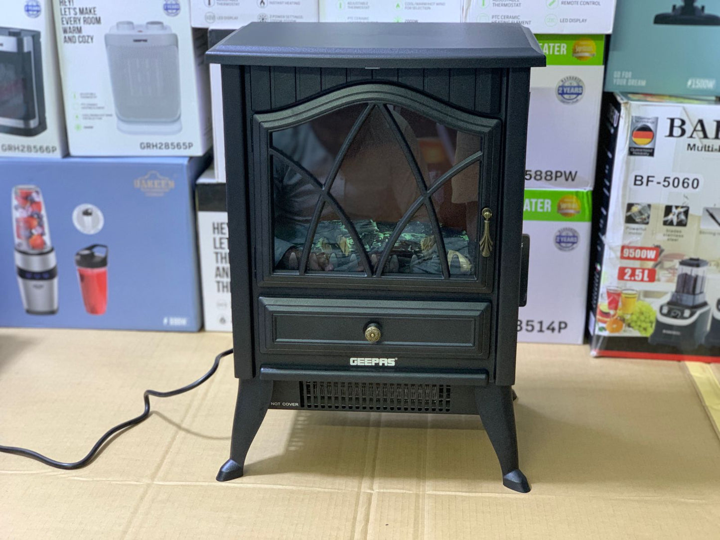 Geepas brand 3D electric artificial flame heater 1800 watt Model: 28584