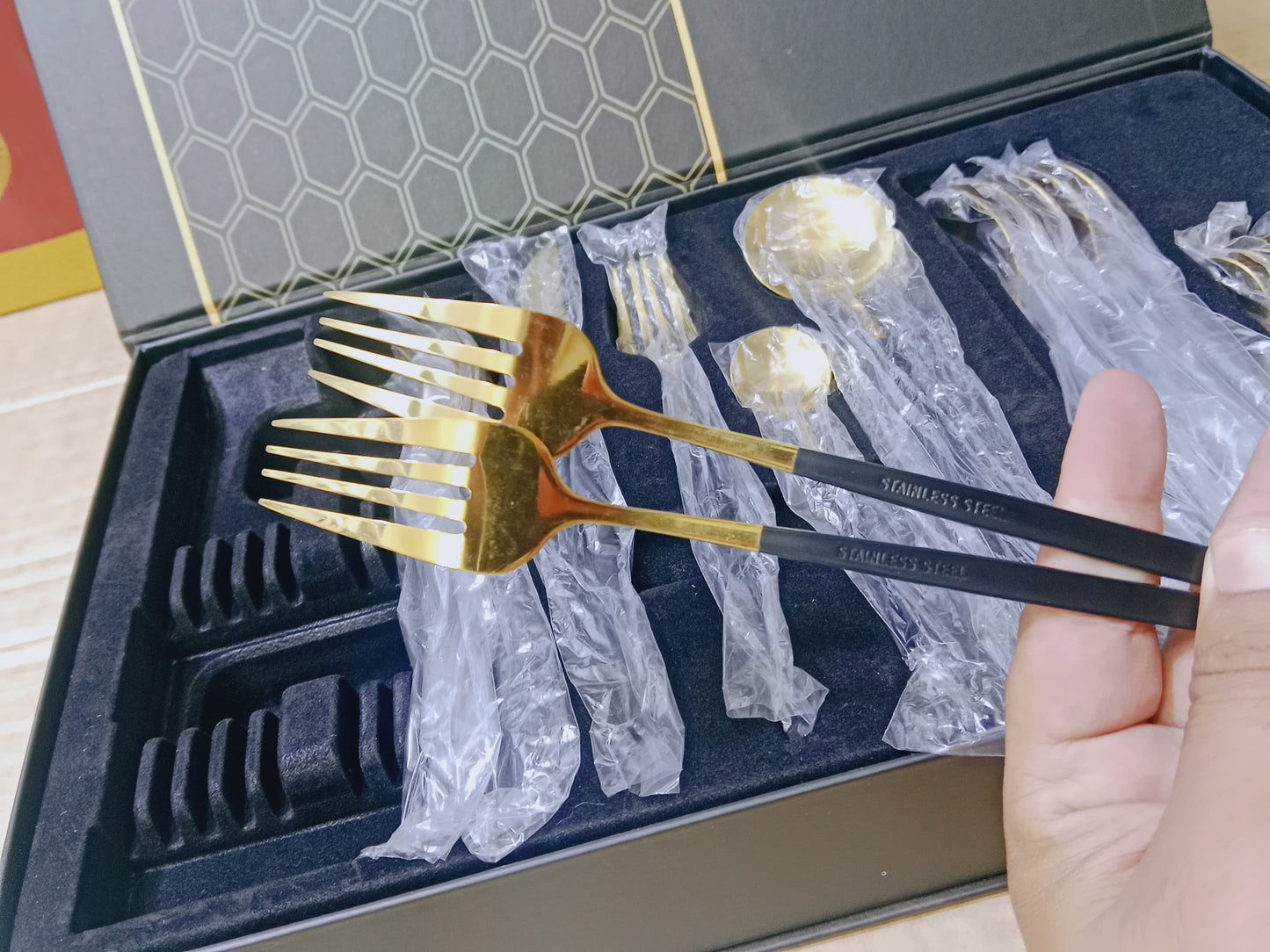 Black and Golden Cutlery Set 24 Pieces
