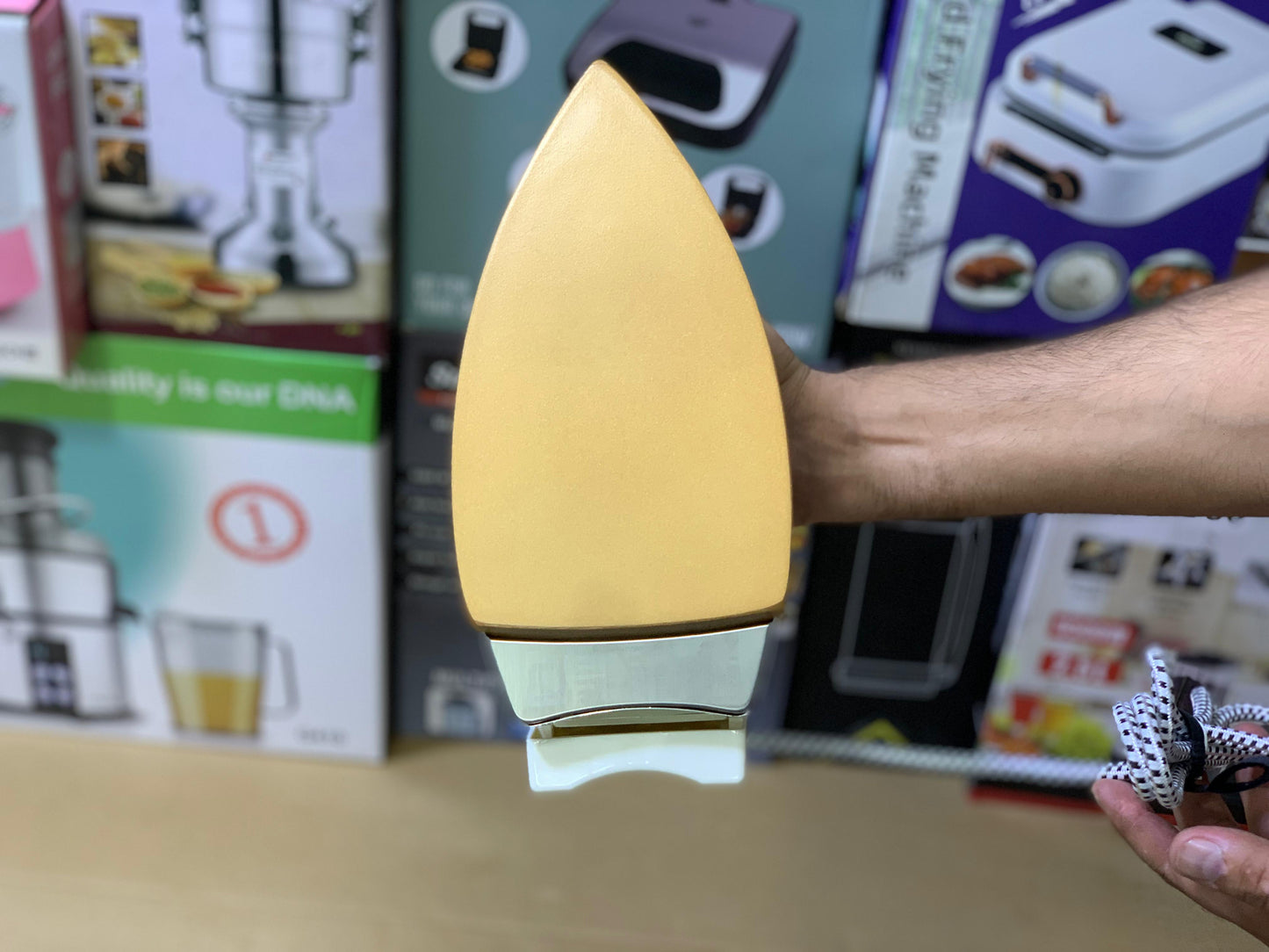 Geepas Brand Dry Iron 1200 watt and Ceramic Nonstick plates | Model : 2780